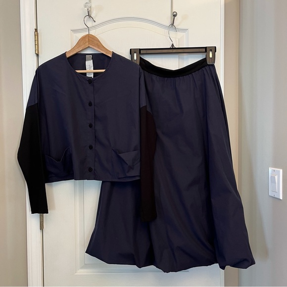 Lilith France Navy Blue 2 Piece Couture Set Top and Skirt M - Picture 2 of 16